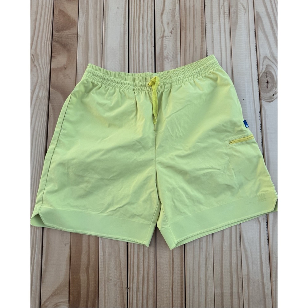 Men's‎ Undefeated Shorts Size Medium Bright Yellow Drawstring Zip Pockets